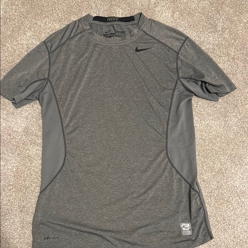 Nike Men's Gray Dri-FIT Shirt